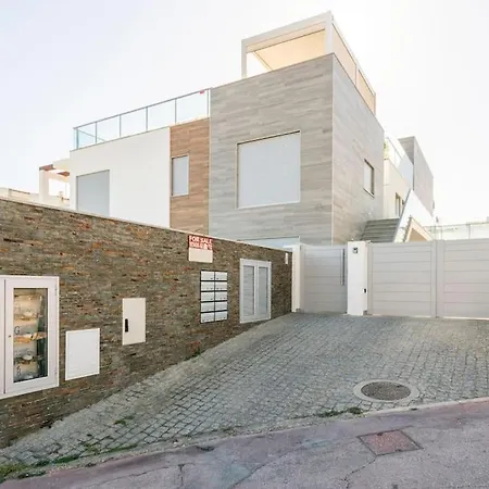 Oceanfront Penthouse Apartment Albufeira