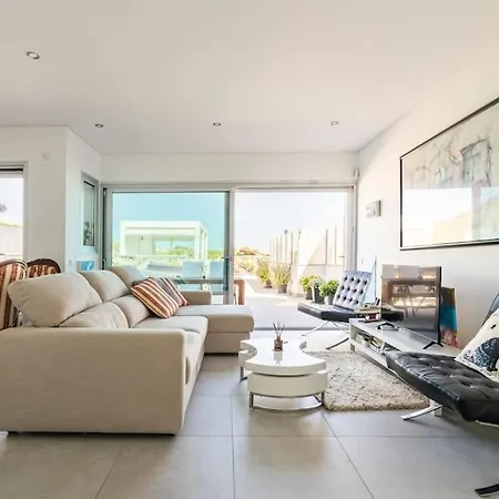 Oceanfront Penthouse *